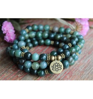 108er Mala-Armband aus Achat mit Lotusanhänger – spiritueller Schmuck mit Bedeutung