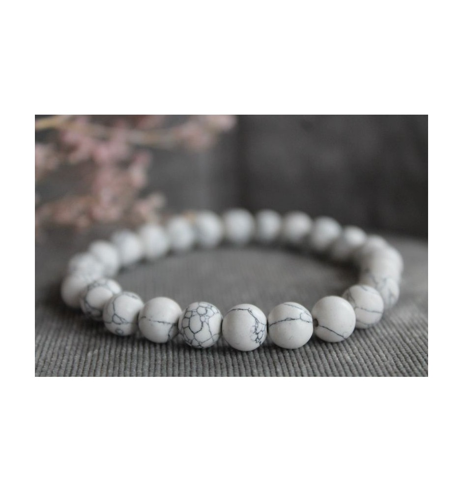 Howlith Armband Weiß – Spiritueller Schmuck mit 8mm Perlen