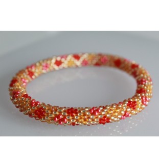 Handgefertigtes Glasperlenarmband aus Nepal – Tradition