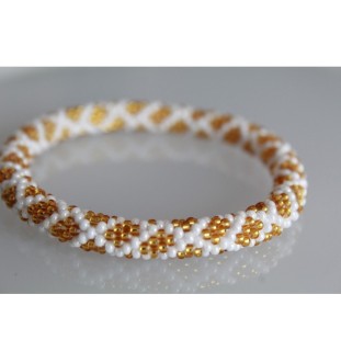 Handgefertigtes Glasperlenarmband aus Nepal – Tradition