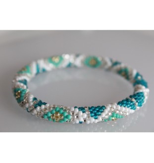 Handgefertigtes Glasperlenarmband aus Nepal – Tradition