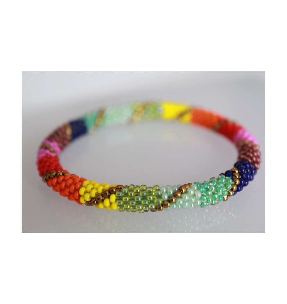Handgefertigtes Glasperlenarmband aus Nepal – Tradition