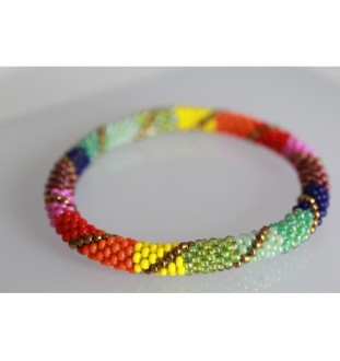 Handgefertigtes Glasperlenarmband aus Nepal – Tradition