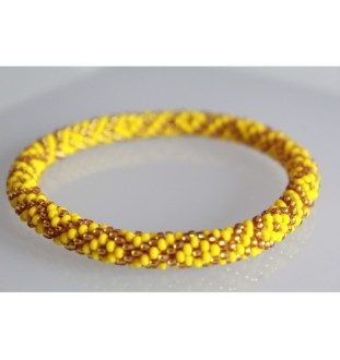 Handgefertigtes Glasperlenarmband aus Nepal – Tradition