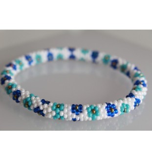 Handgefertigtes Glasperlenarmband aus Nepal – Tradition