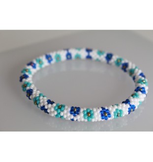 Handgefertigtes Glasperlenarmband aus Nepal – Tradition