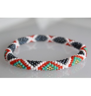 Handgefertigtes Glasperlenarmband aus Nepal – Tradition