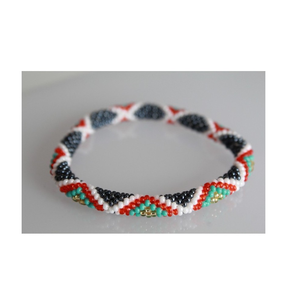 Handgefertigtes Glasperlenarmband aus Nepal – Tradition