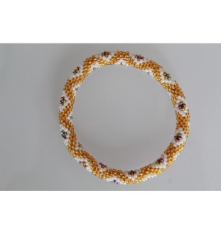 Handgefertigtes Glasperlenarmband aus Nepal – Tradition