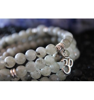 Mala Bracelet with Labradorite Beads & OM Pendant – Creativity & Spiritual Harmony