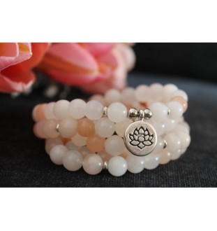 Mala bracelet with 108 aventurine beads - relaxation, inner peace & lotus pendant"