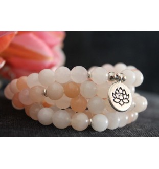 Mala bracelet with 108 aventurine beads - relaxation, inner peace & lotus pendant"