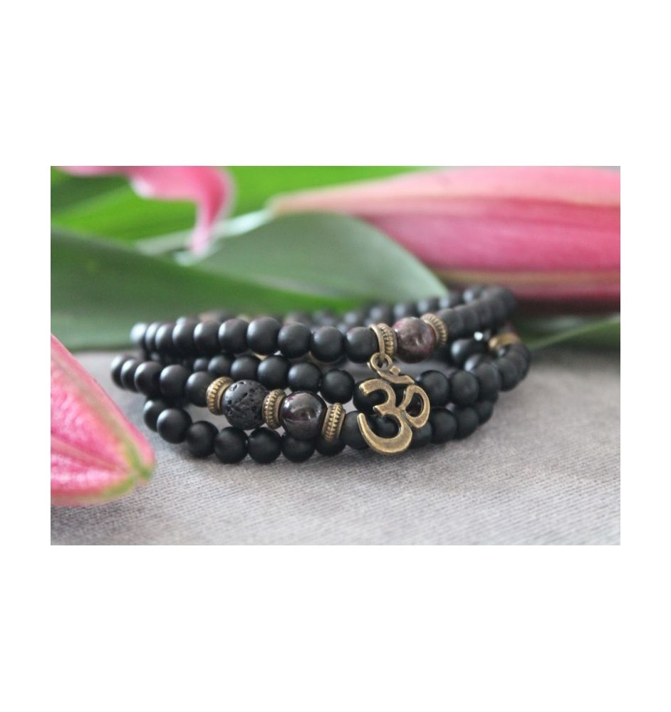 Mala Armband mit Onyxperlen – Spiritueller Schmuck mit OM-Anhänger | Handgefertigt für innere Ruhe und Ausgeglichenheit