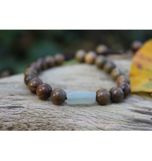 Jade Bracelet – made of wooden beads | Meaning, properties & handmade