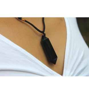 Obsidian necklace: The stone of joy and protection 💎