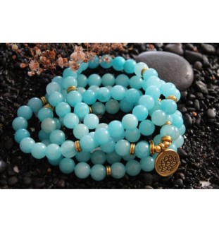 108 Mala mit Aquamarinperlen und Lotus-Anhänger – Spirituelle Harmonie und Flexibilität