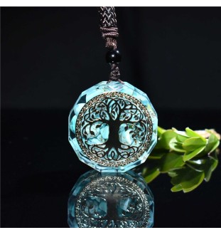 Orgonite necklace with tree of life – for peace of mind and radiant energy.