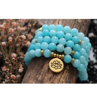 108 Mala mit Aquamarinperlen und Lotus-Anhänger – Spirituelle Harmonie und Flexibilität